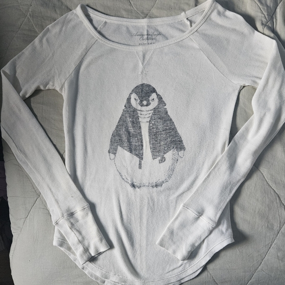 AMERICAN EAGLE Waffle Thermal Long Sleeve Penguin Graphic XS AE - Picture 4 of 6